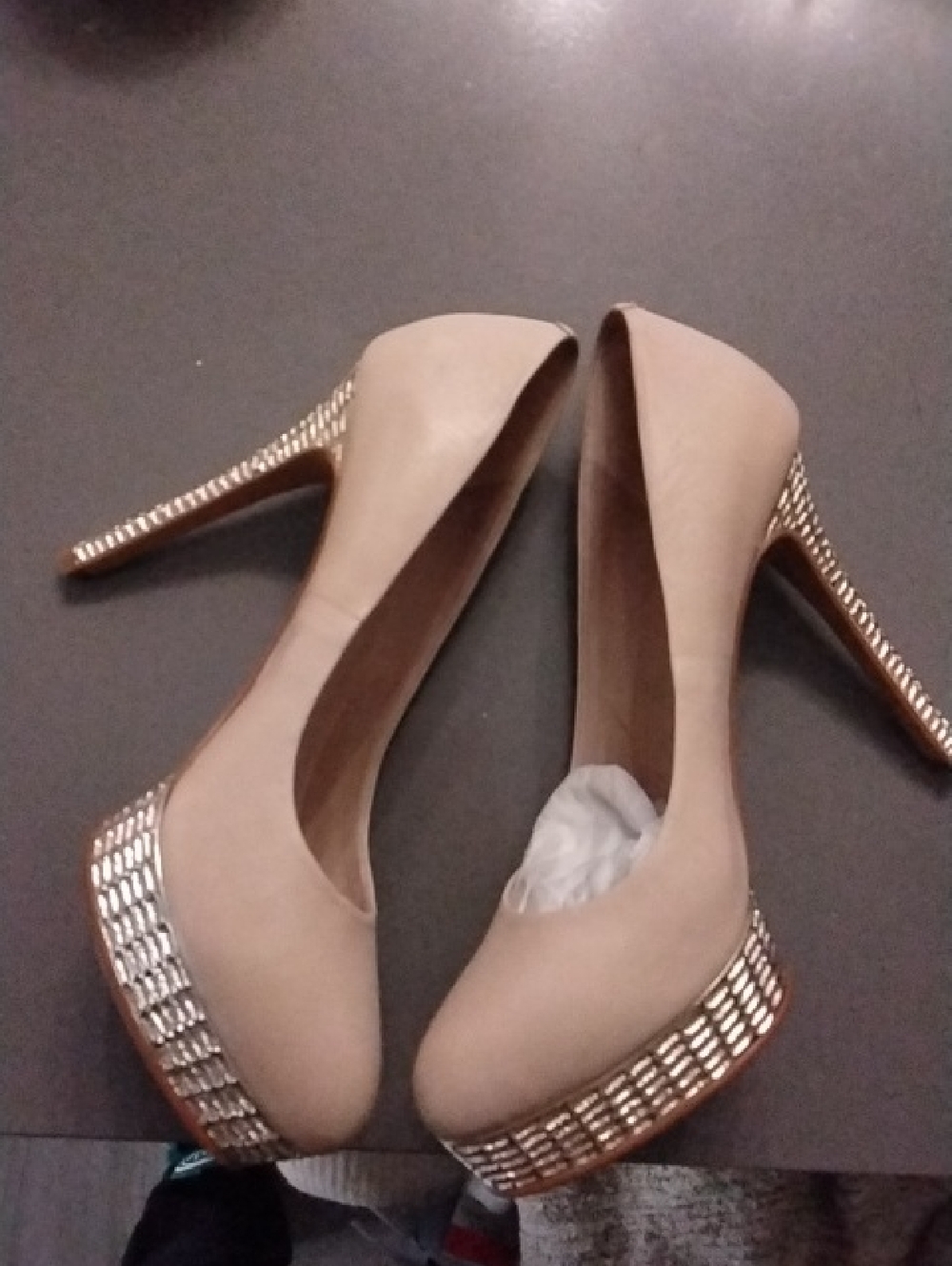 Vince Camuto Beige High Heel Pumps with Metallic Platform